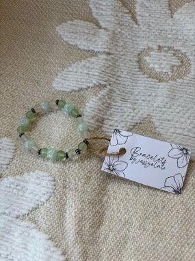 Pale Green Beaded Stretch Bracelet